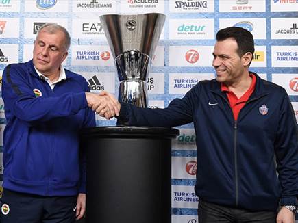 “שינה לי את החיים“ (Photo by Rodolfo Molina/Euroleague Basketball (צילום: ספורט 5)