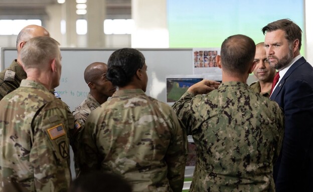 סגן הנשיא ג'יי-די ואנס במפקדה האמריקנית בישראל (צילום: Vice President JD Vance)