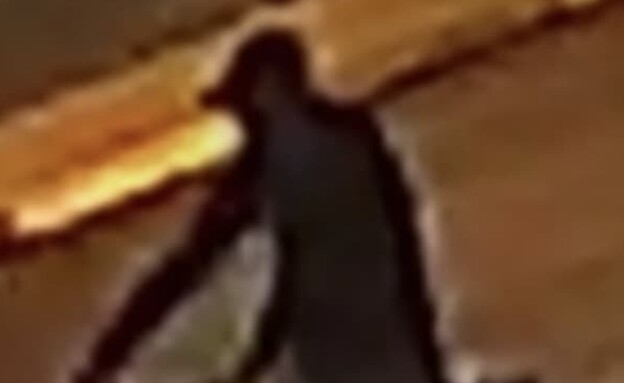 אורן דנן נמלט מהזירה (צילום: ללא)