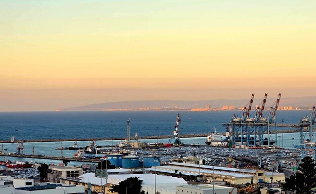 תצפית על הנמל