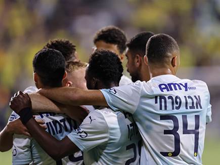 האלופה שוב חוגגת ושוב מנצחת (מאור אלקסלסי)