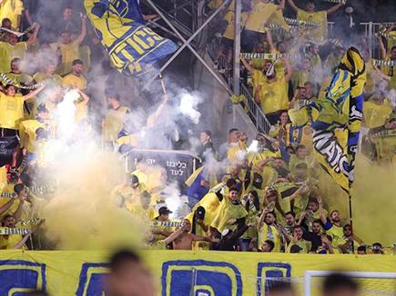 האוהדים הצהובים נתנו רוח גבית חזקה לקבוצה שלהם (מאור אלקסלסי)