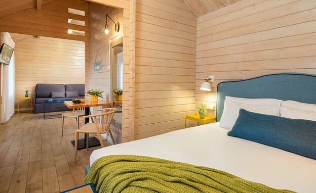 הווילג' - מלון מטיילים על הירדן