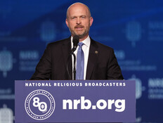 מרד בארגון: הבכיר האמריקני מסתבך אחרי שתמך באנטישמים