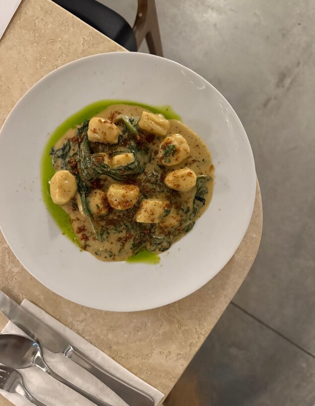 ניוקי עננים ופקלייה ניוקי עננים ופקלייה