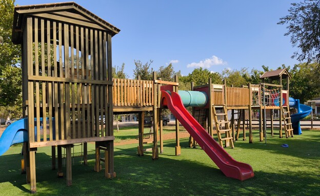 הווילג' - מלון מטיילים על הירדן