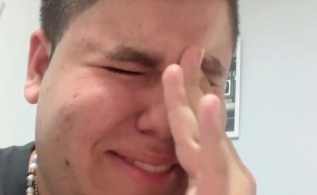 אורן להב רוסס בגז מדמיע (צילום: מתוך האינסטגרם של אורן)