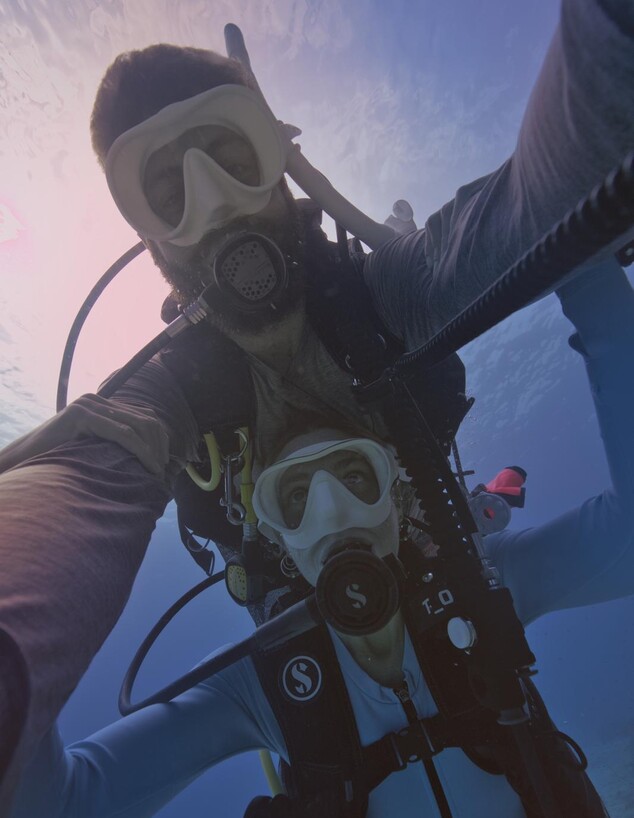 בן אביבי ובת זוגו סטערנא נרדי