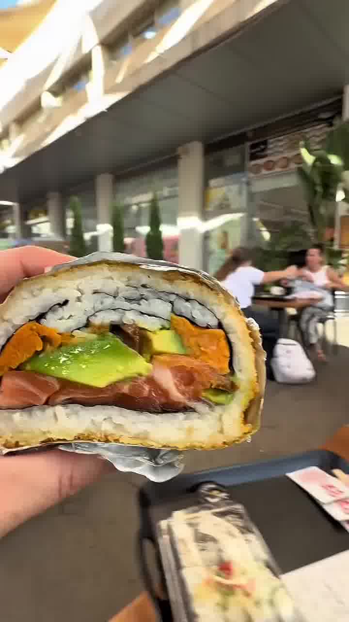 טעמנו את הסושי בורגר הראשון בישראל