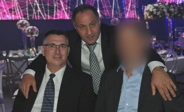 עזרא גבאי וגדעון סער