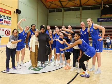 (יעל אמסילי) (צילום: ספורט 5)