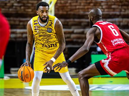 (FIBA) (צילום: ספורט 5)