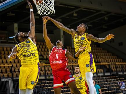 דרמטי וכואב (FIBA) (צילום: ספורט 5)