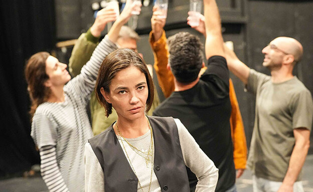 בת חן סבג ״הריטריט״ בקאמרי בת חן סבג ״הריטריט״ בקאמרי