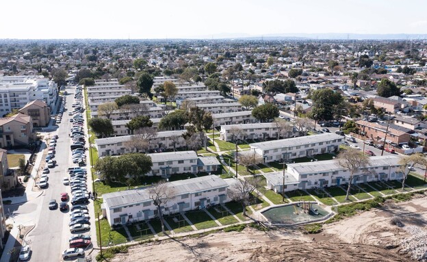 פרויקט דיור בקליפורניה פרויקט דיור בקליפורניה
