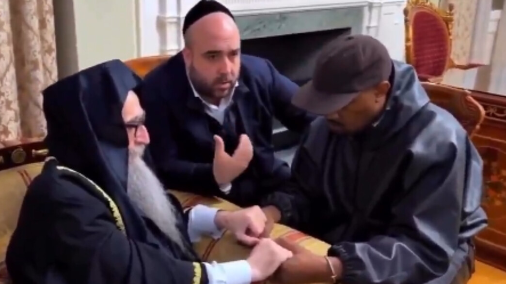 קניה ווסט נפגש עם הרב פינטו