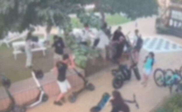 שוטרים עצרו 10 קטינים בחשד למעורבות באירוע תקיפה