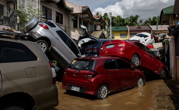 סופת הטייפון הקשה בסבו בפיליפינים