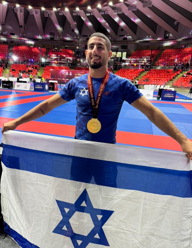 הספורטאי הישראלי עמרי חביב (צילום: חיים גוזלי)