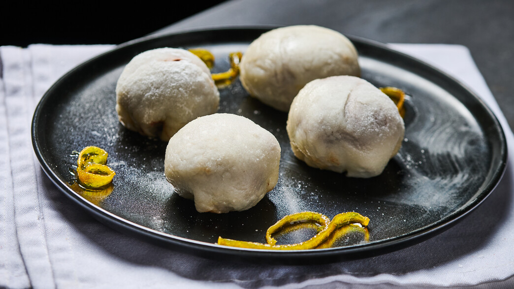 מוצ'י, ענת אגמון