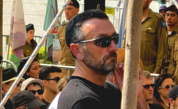 הרמטכ"ל לשעבר הרצי הלוי בהלוויתו של עומר נאוטרה