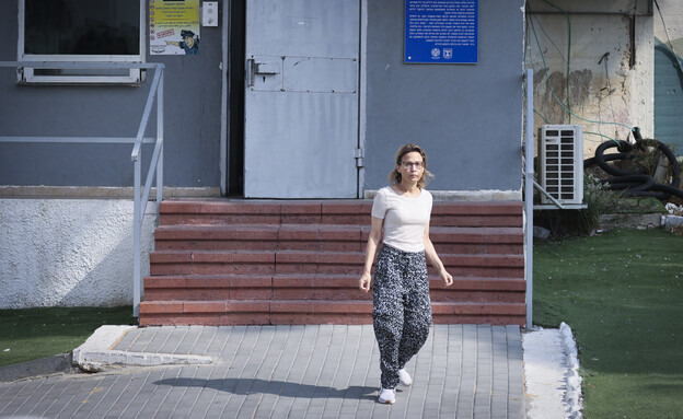 הפצ"רית לשעבר יוצאת מנווה תרצה למעצר בית