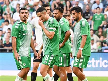 הקבוצה גם הצליחה לצד הסיקור האינטנסיבי (ברני ארדוב) (צילום: ספורט 5)