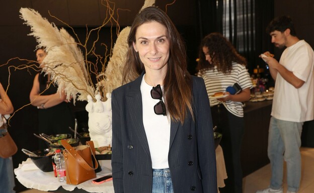 יונה לייבזון באירוע השקת הספר של ניר דבורי