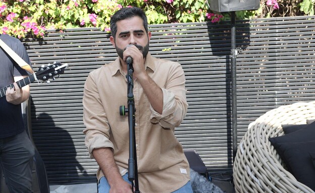 משה כורסיה בהשקה של ספרו של ניר דבורי משה כורסיה בהשקה של ספרו של ניר דבורי