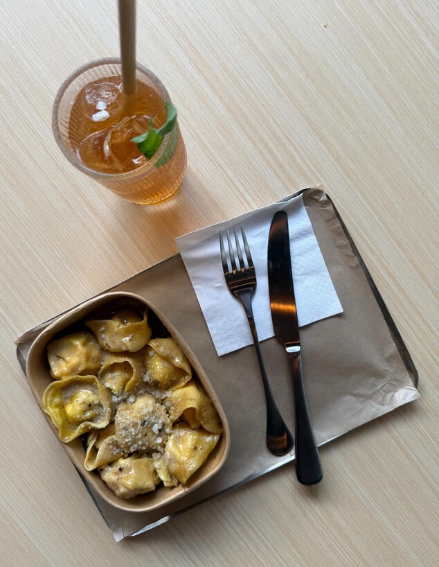 מתוך מקרר גראב אנד גו של יהלומה לוי מתוך מקרר גראב אנד גו של יהלומה לוי