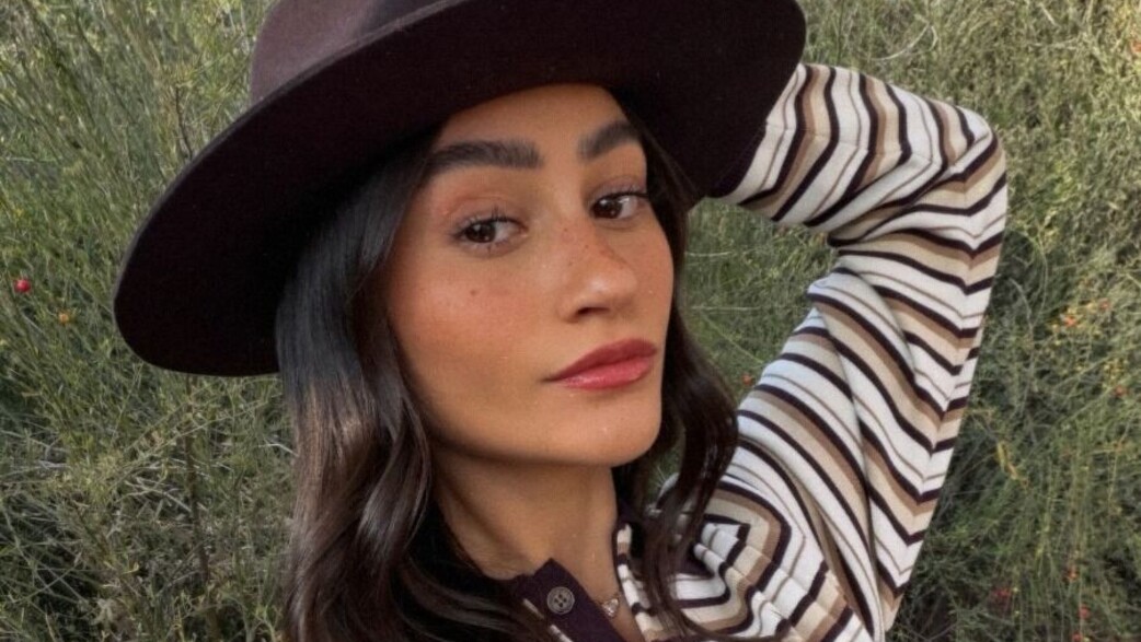 אגם בוחבוט בחולצת פסים אגם בוחבוט בחולצת פסים