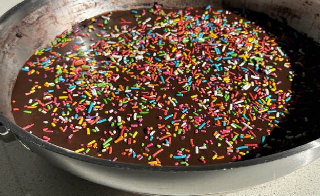 עוגת שוקולד במחבת. בלי קערה אחת!