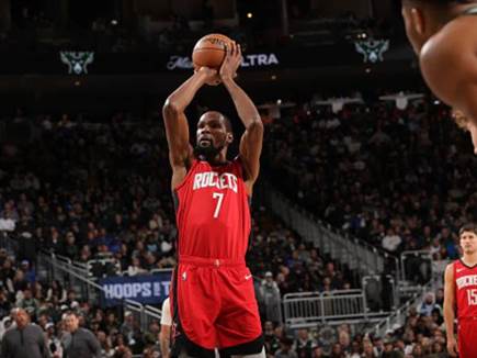 31 שלו הובילו לניצחון. דוראנט (GETTY)