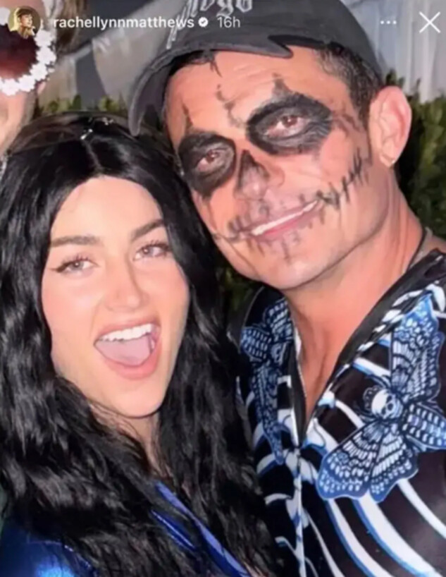 אורלנדו בלום, רייצ'ל לין מת'יוז