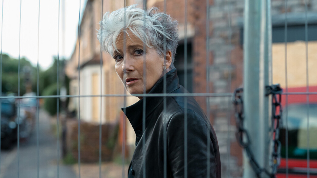 אמה תומפסון, "דרך בית הקברות"