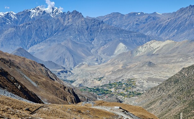 ועכשיו את כל זה צריך לרדת ועכשיו את כל זה צריך לרדת