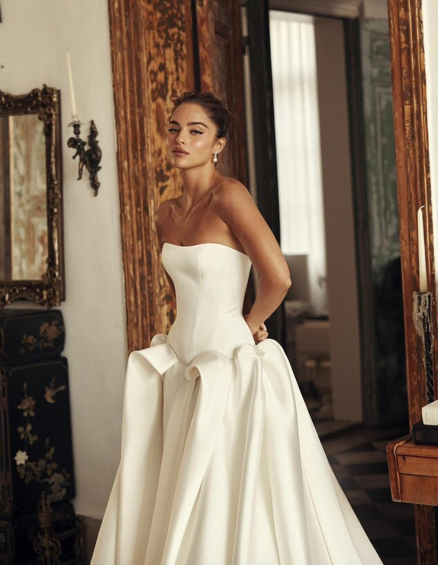 עילפון: הלוק הראשון של נועה קירל בחתונה עילפון: הלוק הראשון של נועה קירל בחתונה