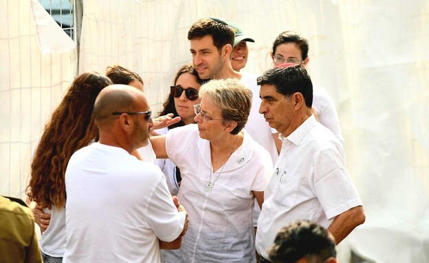 משפחת גולדין בבית העלמין