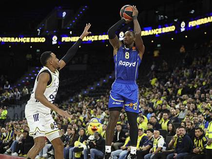 ווקר. שוב התקשה (GETTY)