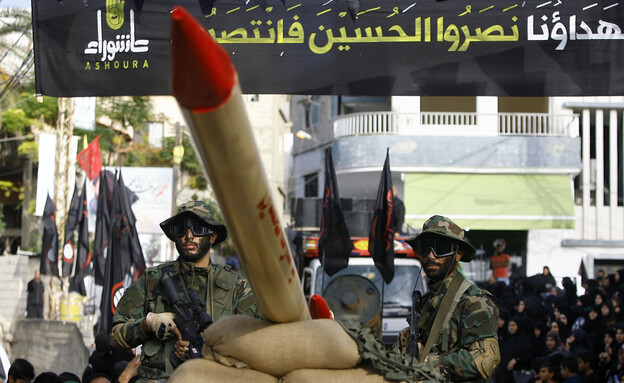 מחבלי חיזבאללה (צילום: AP)