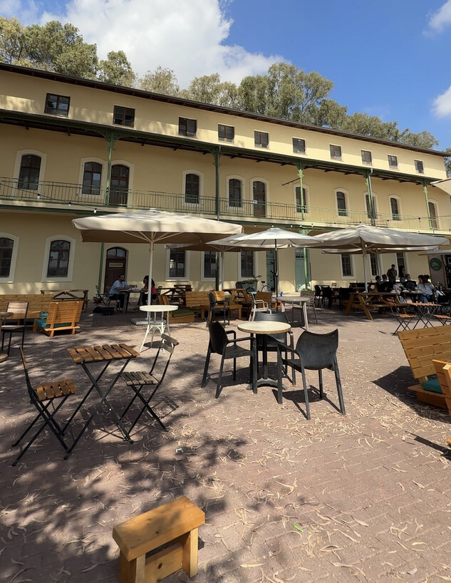 קפה הגבעה קפה הגבעה