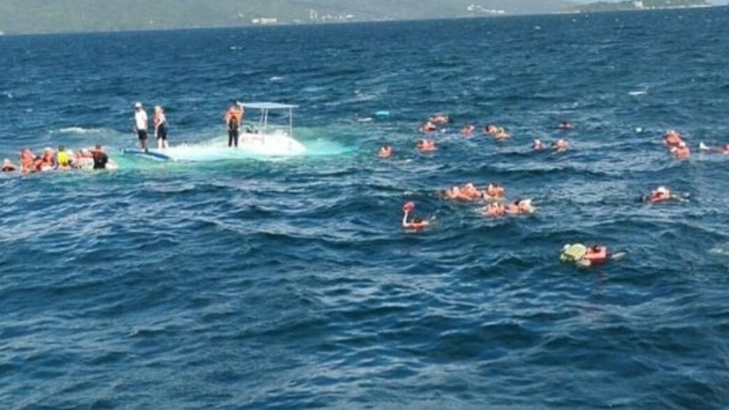 חרדה בלב הים: עשרות נוסעים חולצו לאחר שהסירה שלהם שקעה 
