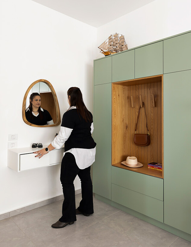 מאד רום ג עיצוב מורן הייפרמן נגרות פריאנטי סנטר