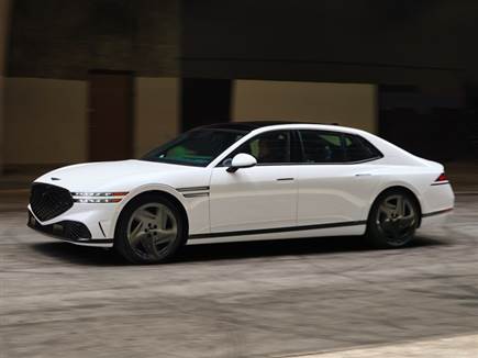 יש גם Black Edition עם לא מעט גימורים מושחרים