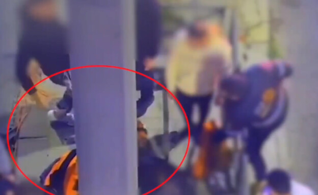 תיעוד התקיפה (צילום: דוברות המשטרה)