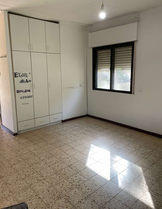 דירת חדר בקיבוץ מעצבת ליאל בנווניסתי דירת חדר בקיבוץ מעצבת ליאל בנווניסתי