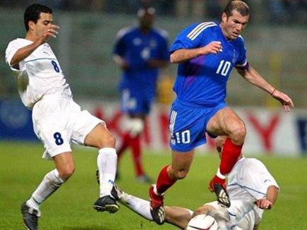 רביבו, מגאוני הדור של פעם (Photo by Patrick HERTZOG / AFP) (Photo 