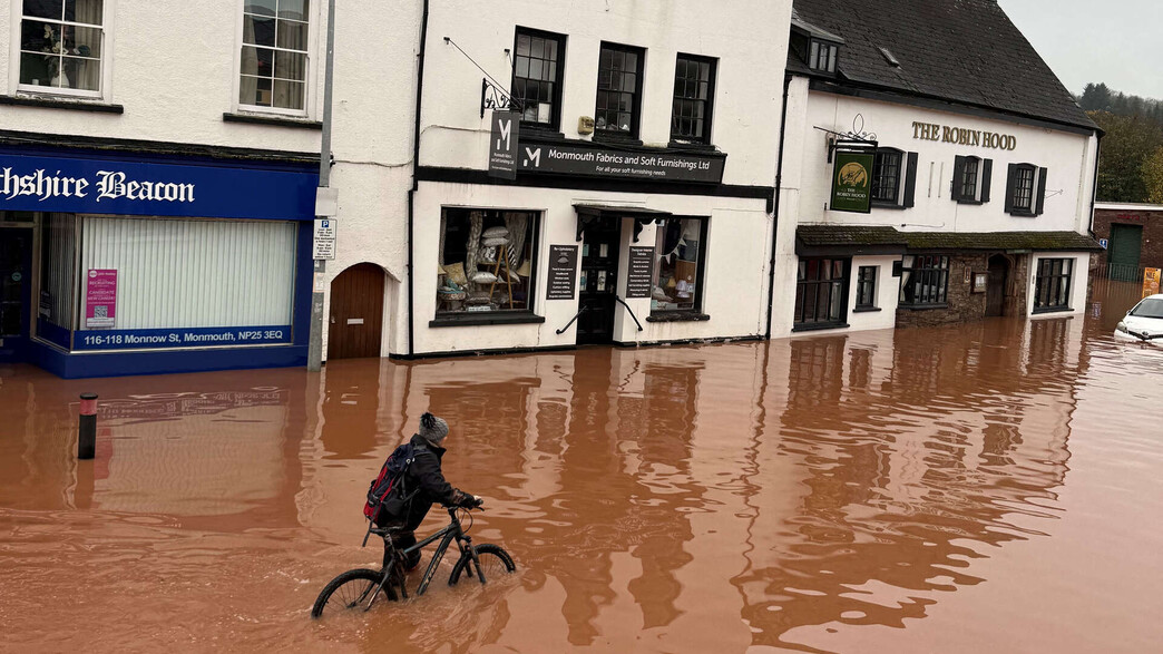 נזקי הסופה "קלאודיה" בווילס נזקי הסופה "קלאודיה" בווילס