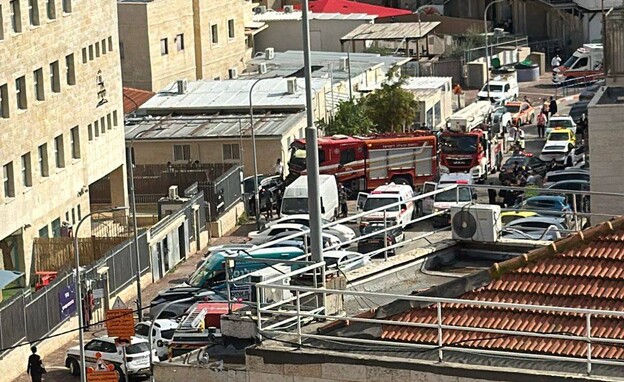 גג של גן ילדים קרס בבית שמש גג של גן ילדים קרס בבית שמש