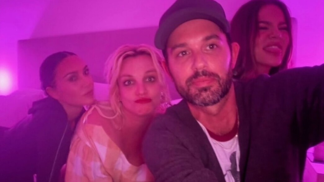 המפגש של קים קרדשיאן וקלואי קרדשיאן עם בריטני ספירס